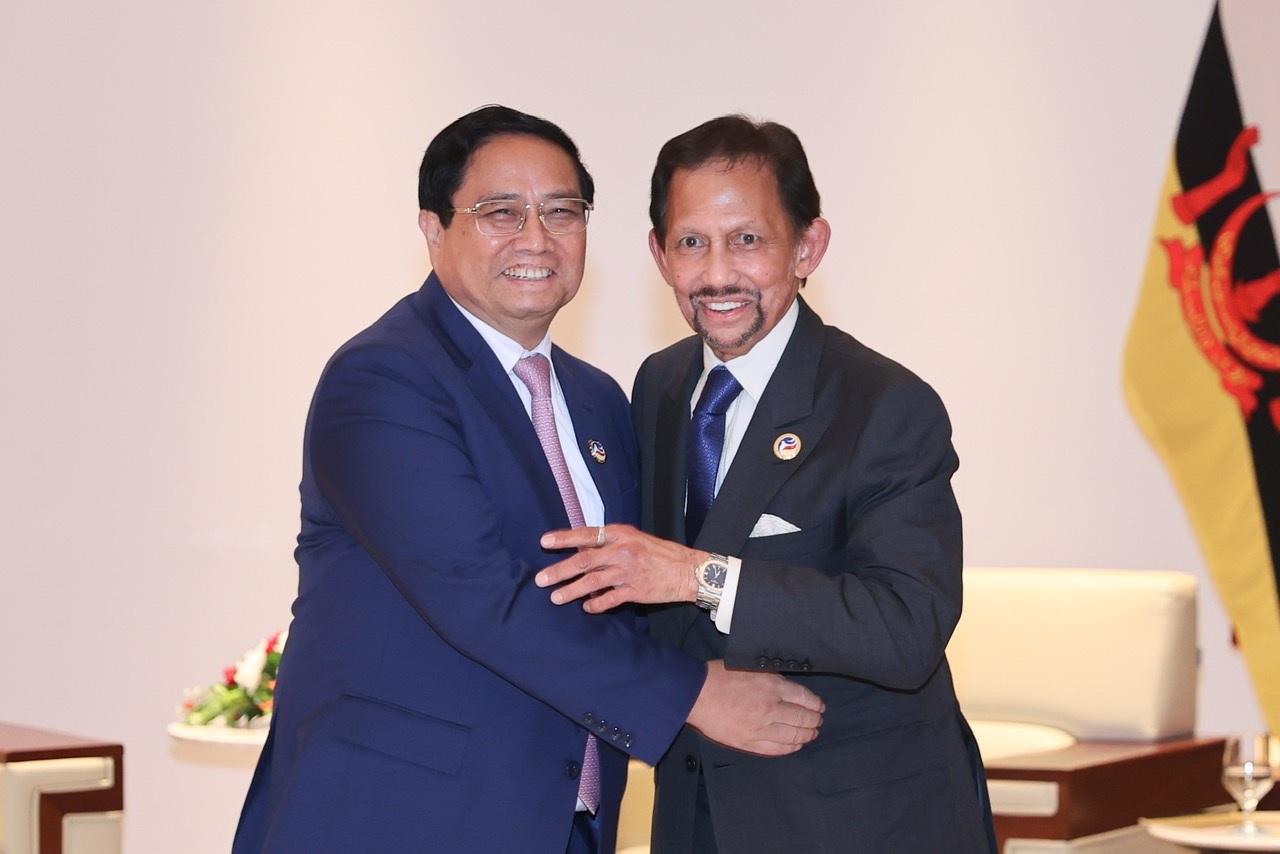 60 aktiviteter under 4 hektiska dagar med premiärministern i miljonens elefanters land - 16 60 hoạt động trong 4 ngày bận rộn của Thủ tướng ở đất nước triệu voi - 16