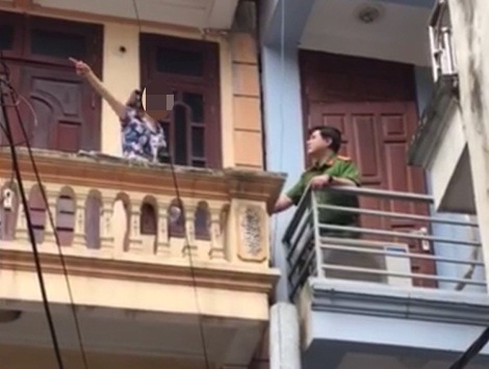 Đại tá công an nhiều lần giải cứu người dân trong phút giây sinh tử - 4 Đại tá công an nhiều lần giải cứu người dân trong phút giây sinh tử - 4