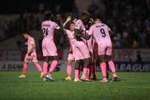 Phan Văn Đức "tịt ngòi", SL Nghệ An trắng tay trước HL Hà Tĩnh