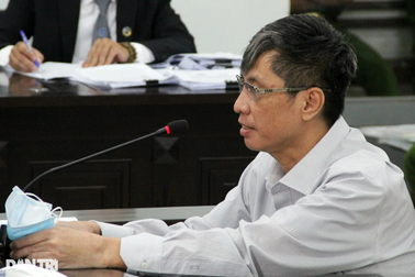 Cựu Chủ tịch Khánh Hòa Lê Đức Vinh "cáo bệnh", xin tòa xử vắng mặt