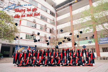 28/30 học sinh của một lớp cùng đỗ vào Trường Chuyên Ngoại ngữ