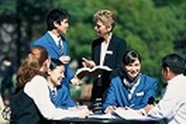 Bạn muốn trở thành Nhà quản lý trong lĩnh vực quản trị khách sạn - Du lịch và làm việc trên toàn cầu?