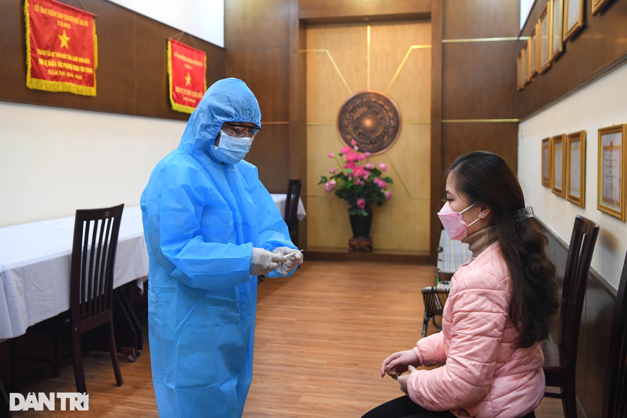Giáo viên ở Hà Nội vào vai học sinh diễn tập đón trẻ lớp 1-6 trở lại trường - 11 Giáo viên ở Hà Nội vào vai học sinh diễn tập đón trẻ lớp 1-6 trở lại trường - 11