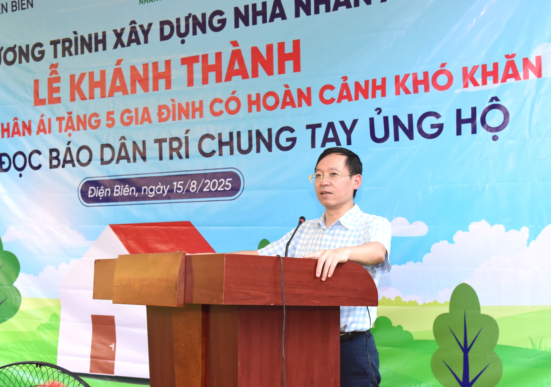 Khánh thành 5 nhà Nhân ái trong niềm phấn khởi của người dân Điện Biên - 2 Khánh thành 5 nhà Nhân ái trong niềm phấn khởi của người dân Điện Biên - 2