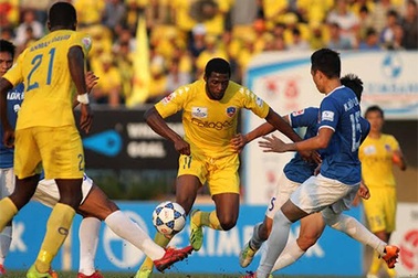 QNK.Quảng Nam “chịu không nổi nhiệt” trước HAGL 