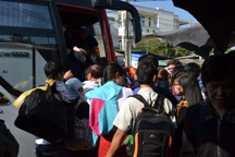 Vụ sập cầu Ghềnh: Đường sắt tê liệt, hành khách khốn đốn