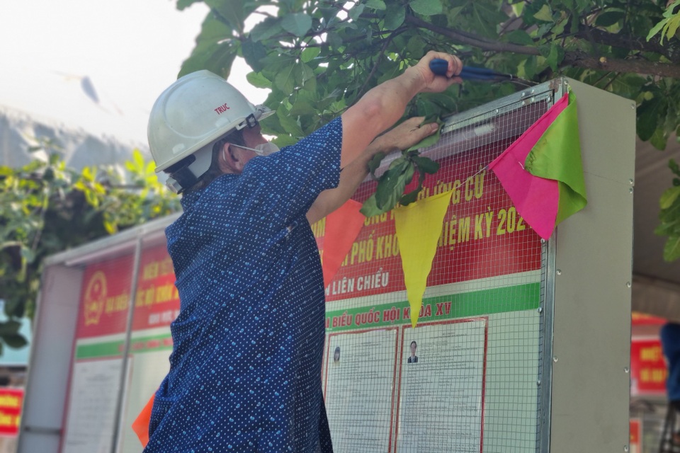Những điểm bầu cử đặc biệt ở Đà Nẵng giữa mùa dịch Covid-19 - 3 Những điểm bầu cử đặc biệt ở Đà Nẵng giữa mùa dịch Covid-19 - 3