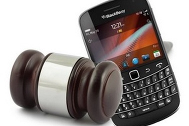 Thua kiện, RIM tiến gần “bờ vực phá sản”?