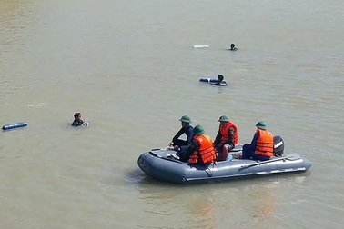 2 thi thể thiếu nữ trong tư thế ôm chặt nhau dưới sông ở Ninh Thuận