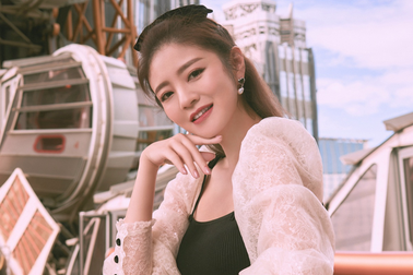 Chồng tỷ phú của "Bạch Cốt Tinh" An Dĩ Hiên có con riêng