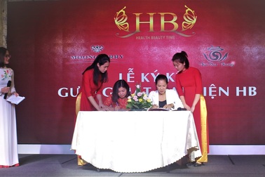 Tháng chủ đề HB Spa: Vì một Việt Nam khỏe mạnh - Chia sẻ yêu thương