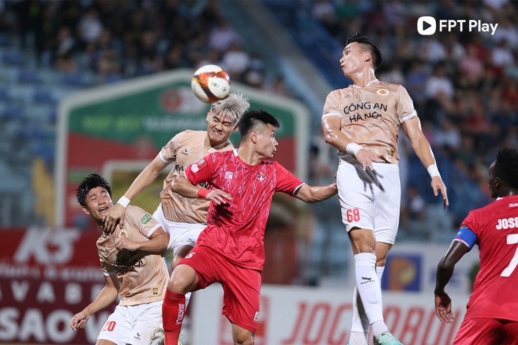 FPT Play sở hữu bản quyền Shopee Cup 2024/25 và Mitsubishi Electric Cup 2024 - 4 FPT Play sở hữu bản quyền Shopee Cup 2024/25 và Mitsubishi Electric Cup 2024 - 4
