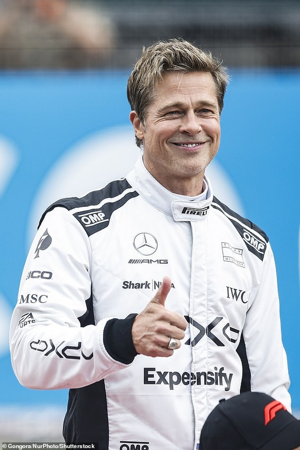 Brad Pitt khốn khổ vì vợ cũ: Chỉ người giàu mới làm khổ nhau lâu vậy - 2 Brad Pitt khốn khổ vì vợ cũ: Chỉ người giàu mới làm khổ nhau lâu vậy - 2