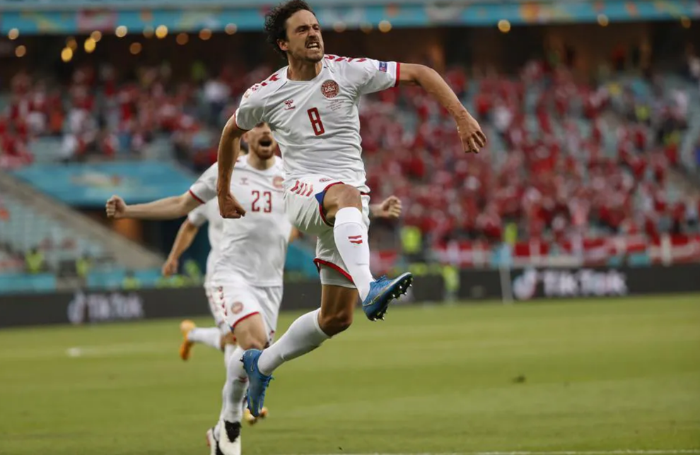 Đan Mạch viết tiếp truyện cổ tích Andersen tại Euro 2020 - 1 Đan Mạch viết tiếp truyện cổ tích Andersen tại Euro 2020 - 1
