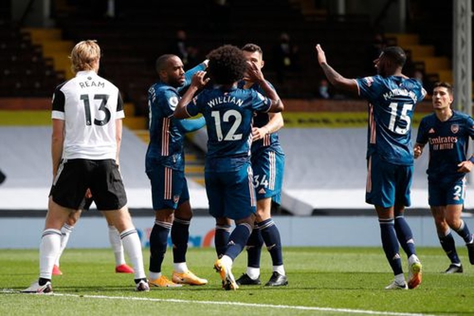 Nhìn lại trận đấu Arsenal nhẹ nhàng đoạt ba điểm từ tay Fulham - 5 Nhìn lại trận đấu Arsenal nhẹ nhàng đoạt ba điểm từ tay Fulham - 5