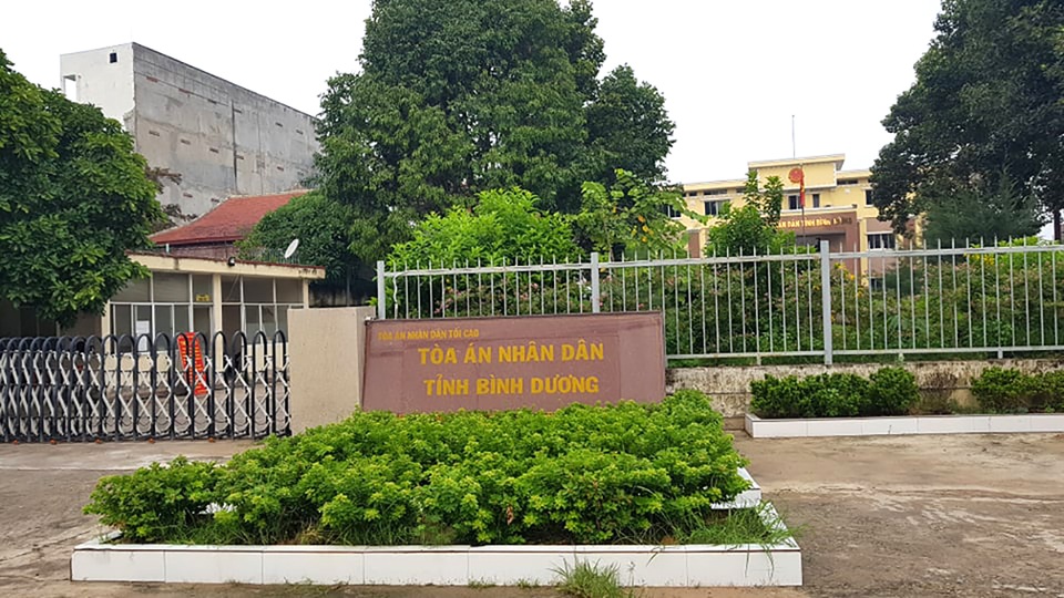 Đang xét xử vụ 4 phụ nữ giấu 2 thi thể trong khối bê tông - 3 Đang xét xử vụ 4 phụ nữ giấu 2 thi thể trong khối bê tông - 3