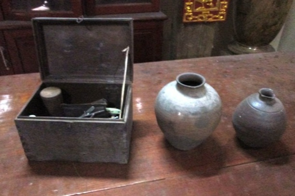 Chuyện mẹ Tơm đi bán rau, bán củi nuôi cán bộ cách mạng - 3 Chuyện mẹ Tơm đi bán rau, bán củi nuôi cán bộ cách mạng - 3