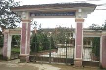 Làm rõ vụ người dân vào lớp học xô xát với cô giáo