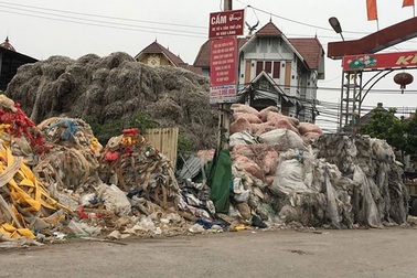 Làng tỷ phú nhờ... rác