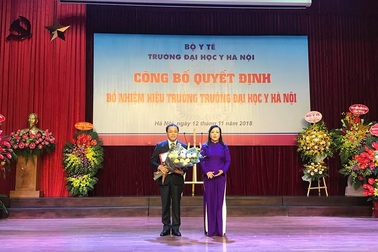 GS.TS Tạ Thành Văn được bổ nhiệm làm Hiệu trưởng trường ĐH Y Hà Nội