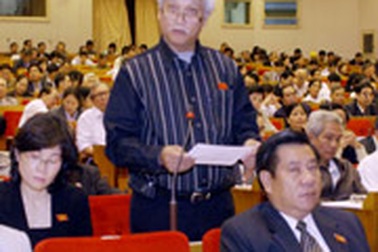 Vì sao chỉ có 6 dòng nói đến “Quốc hội đổi mới”?