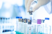 Nỗi đau từ những căn bệnh vô hình "lặn trong gen"