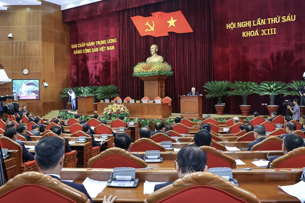 Hội nghị Trung ương 6 đã hoàn thành công việc rất quan trọng và phức tạp - 2 Hội nghị Trung ương 6 đã hoàn thành công việc rất quan trọng và phức tạp - 2