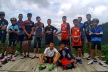 Đội bóng Thái Lan sống sót sau 9 ngày mắc kẹt trong hang ngập nước