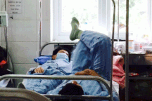 Hàng loạt học sinh nhập viện vì hội chứng cúm