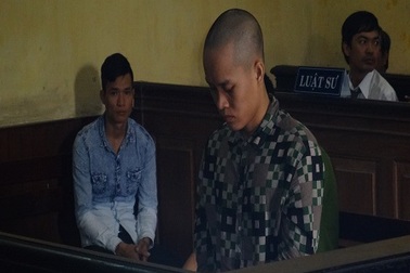 Bóp cổ vợ cho đến chết chỉ vì ghen tuông