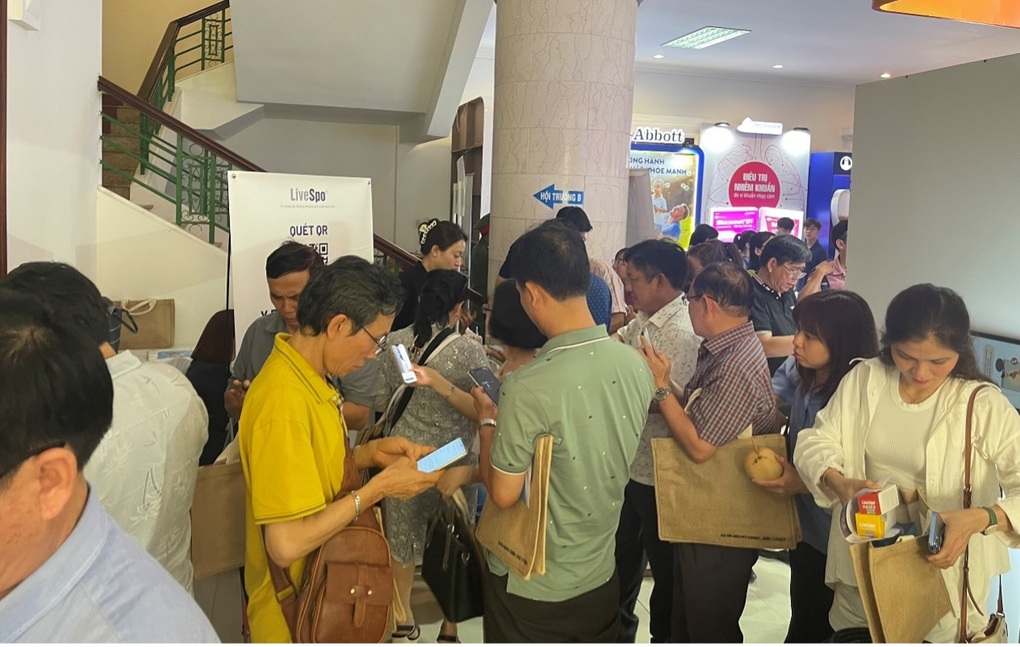 Giảm kháng sinh sử dụng cho viêm đường hô hấp nhờ xịt lợi khuẩn - 3 Giảm kháng sinh sử dụng cho viêm đường hô hấp nhờ xịt lợi khuẩn - 3
