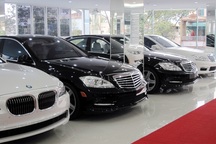 Biến động thị trường xe mới khiến xe sang đời cũ mất giá hàng loạt