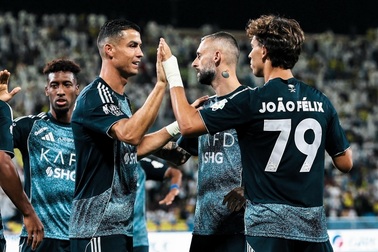 Joao Felix khiến Ronaldo lu mờ trong ngày Al Nassr thắng đậm