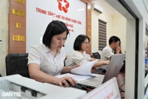 Bên trong Trung tâm Phục vụ hành chính công theo mô hình chính quyền 2 cấp