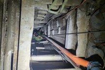 Bí mật đường hầm trong căn nhà bỏ hoang