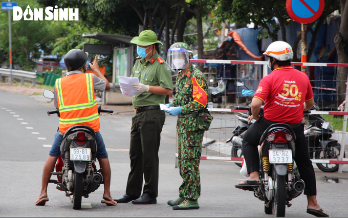 TP. HCM có hiện tượng lừa đảo, mua bán giấy đi đường