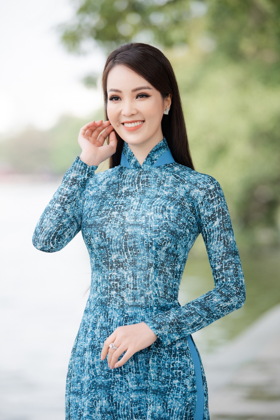 Á hậu Thụy Vân: Nhiều người hỏi tôi về nhan sắc Hoa hậu Đỗ Thị Hà - 3 Á hậu Thụy Vân: Nhiều người hỏi tôi về nhan sắc Hoa hậu Đỗ Thị Hà - 3