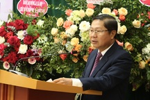 Thứ trưởng Bộ LĐ-TB&XH chúc mừng các nhà giáo dạy nghề nhân ngày 20/11