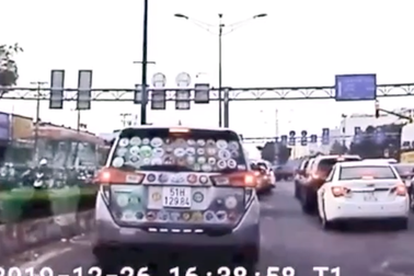 Văn hoá giao thông và chuyện “Chiếc áo không làm nên thầy tu”