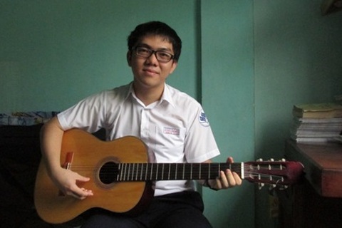 Chàng thủ khoa đa tài