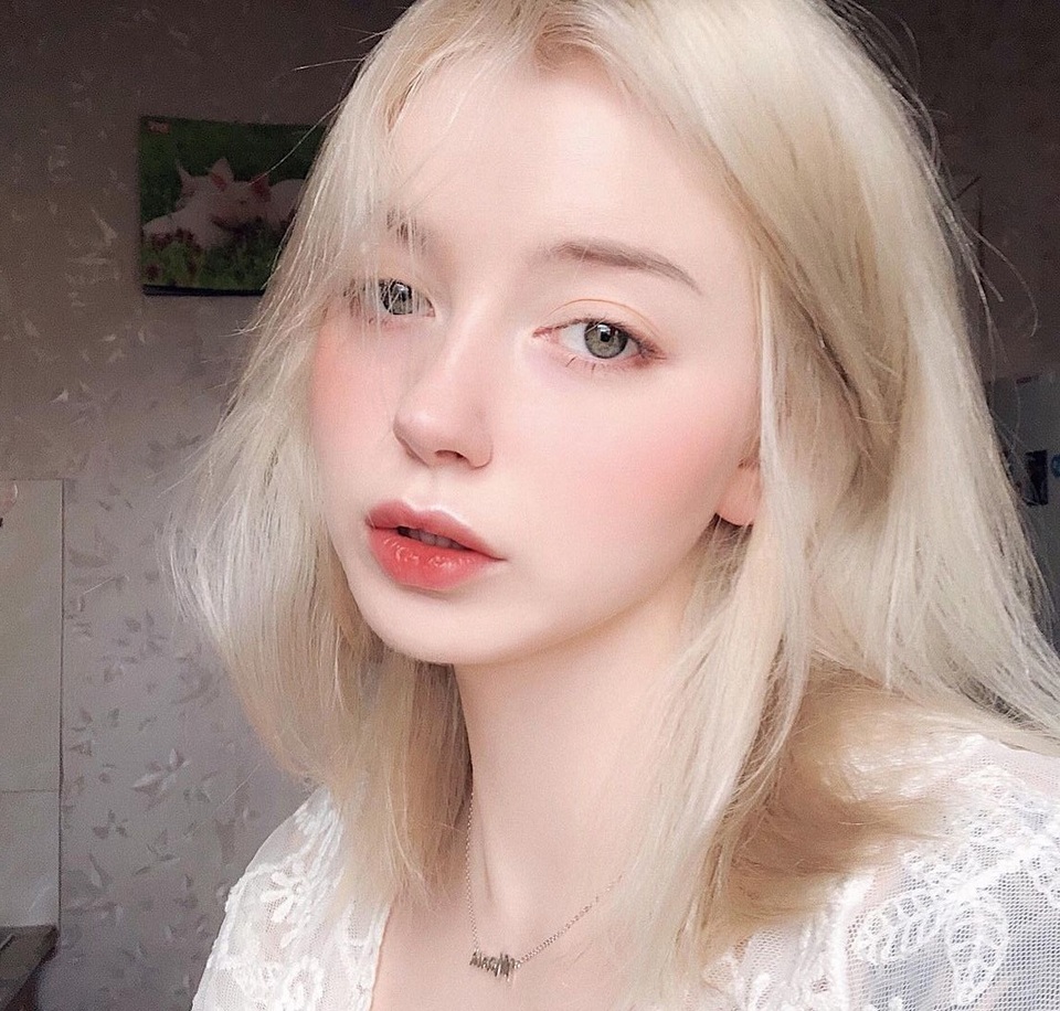 Hot girl Nga sở hữu nét đẹp trong trẻo, ngọt ngào tựa nàng thơ - 4 Hot girl Nga sở hữu nét đẹp trong trẻo, ngọt ngào tựa nàng thơ - 4