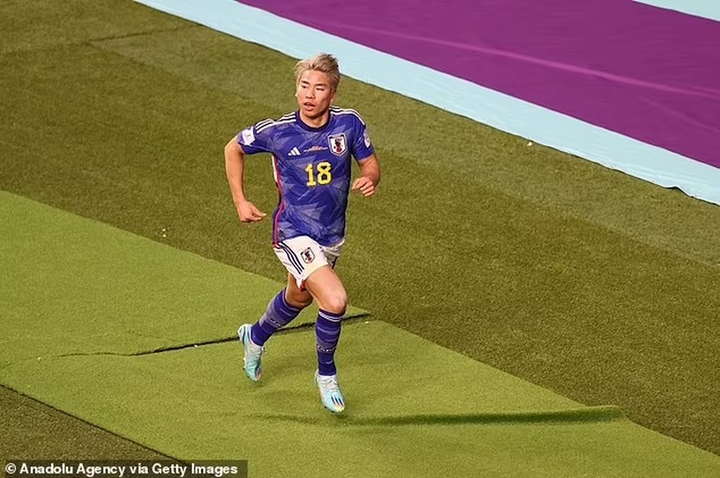 Chế giễu Asano bằng màn chạy kỳ lạ, Rudiger nhận cái kết đắng - 4