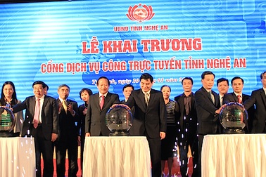 Nghệ An khai trương Cổng dịch vụ công trực tuyến