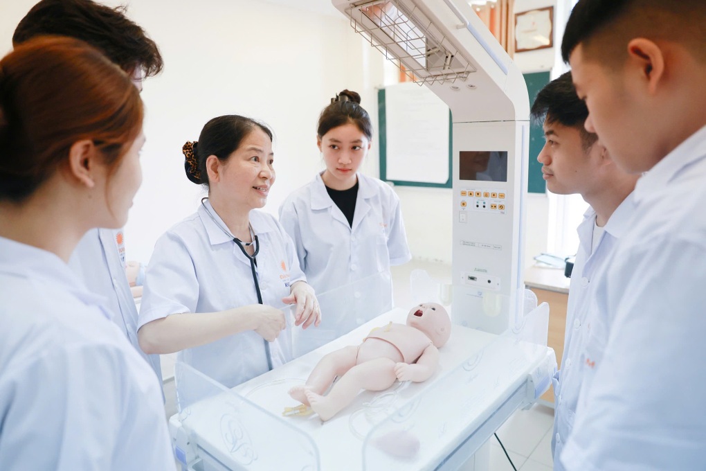 Mô hình đào tạo tốt nghiệp nhanh - việc làm ngay hút thí sinh - 2 Mô hình đào tạo tốt nghiệp nhanh - việc làm ngay hút thí sinh - 2