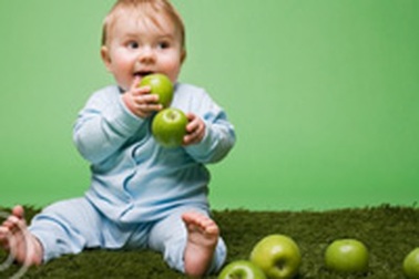 Cho trẻ ăn hoa quả thế nào? 