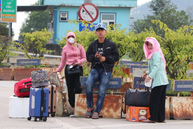 Nghệ An yêu cầu các địa phương tổ chức gặp mặt lao động về quê ăn Tết