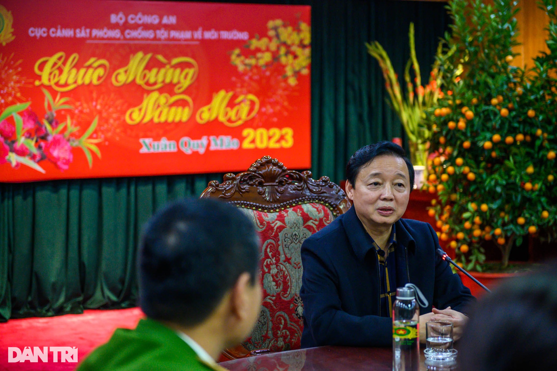 Phó Thủ tướng Trần Hồng Hà chúc Tết bệnh nhân, người lao động đêm 30 Tết - 2 Phó Thủ tướng Trần Hồng Hà chúc Tết bệnh nhân, người lao động đêm 30 Tết - 2