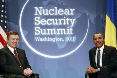 Ukraine cam kết giao nhiên liệu hạt nhân cho Mỹ