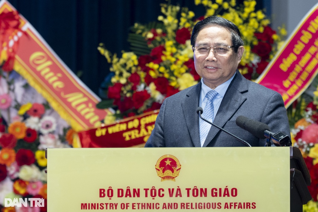 Thủ tướng: Xây trường nội trú để học sinh không phải đi bộ hàng chục km - 1 Thủ tướng: Xây trường nội trú để học sinh không phải đi bộ hàng chục km - 1