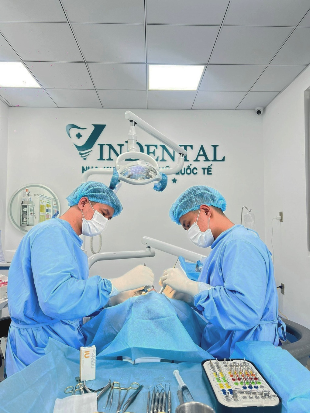 Nha khoa Quốc tế Vindental kiến tạo nụ cười cho khách hàng - 4 Nha khoa Quốc tế Vindental kiến tạo nụ cười cho khách hàng - 4